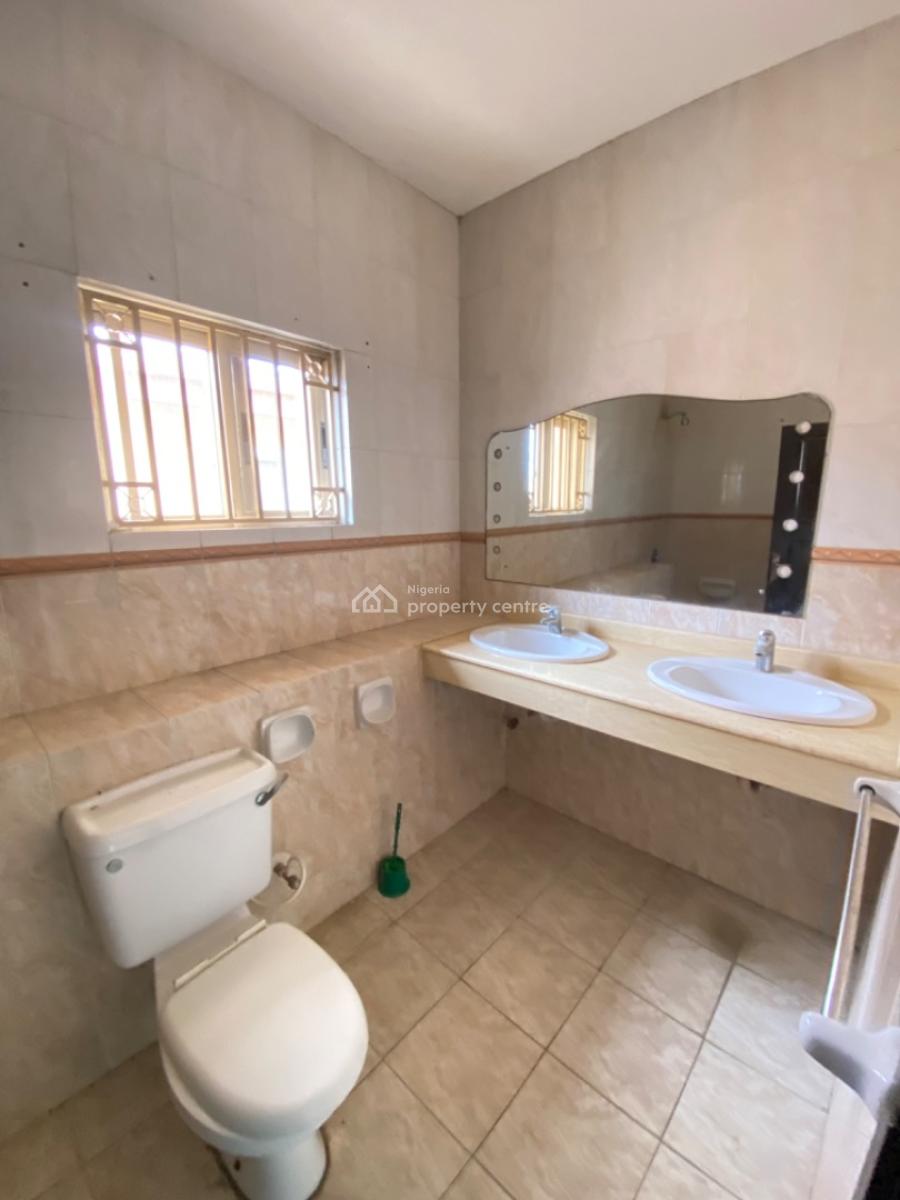 Spacious 4 Bedroom Semi Detached Duplex with 2 Rooms Bq Available, Lekki Phase 1, Lekki, Lagos, Semi-detached Duplex for Rent