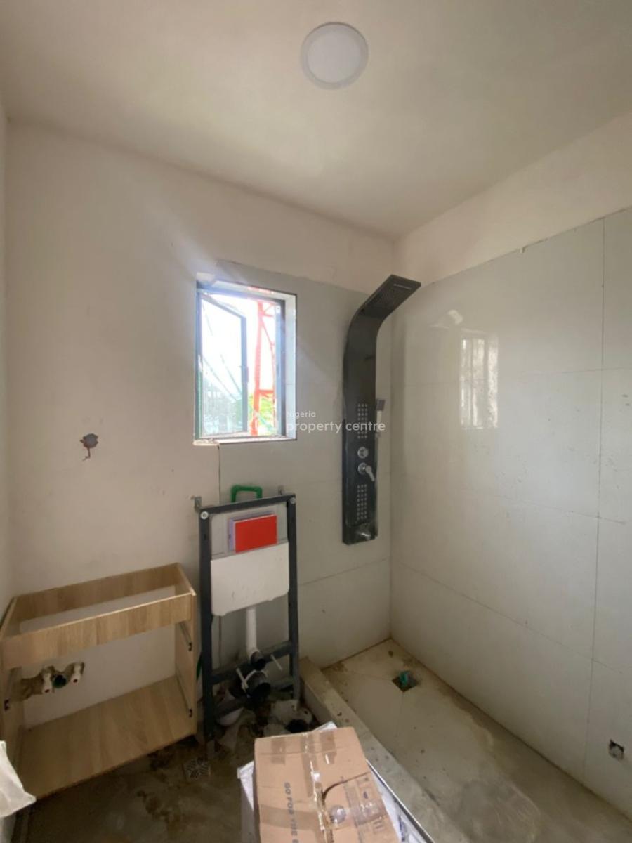 an Investment- Worthy 2 Bedroom Apartment + Elevator, Pool, Victoria Island (vi), Lagos, Flat / Apartment for Sale