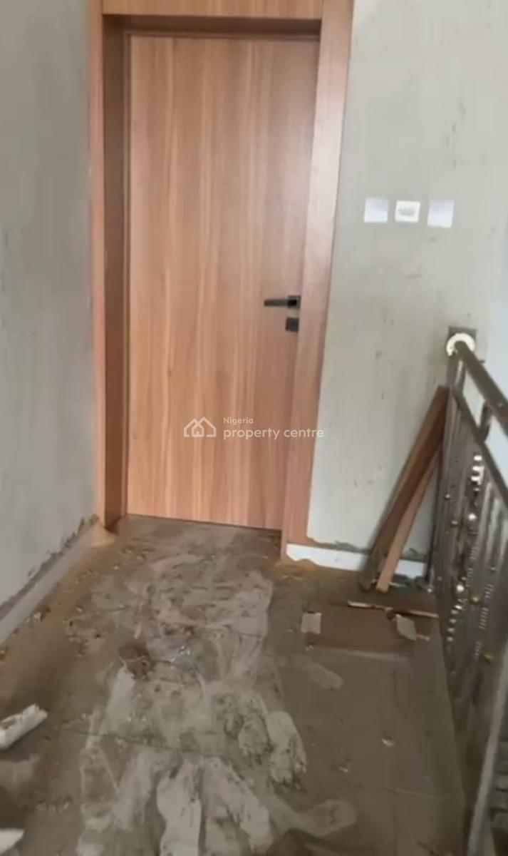 Commercial Open Duplex, Surulere, Lagos, Commercial Property for Rent