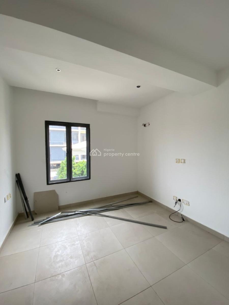 a Contemporary 2 Bedroom Serviced Apartment + Bq, Elevator, Lekki Phase 1, Lekki, Lagos, Flat / Apartment for Sale