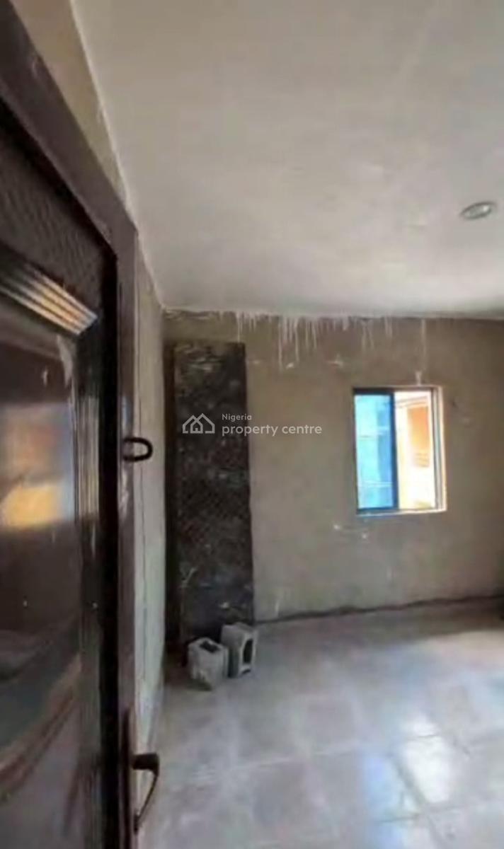 Newly Built, Spacious Standard 2 Bedroom Apartment, Fadeyi, Onipanu, Shomolu, Lagos, Flat / Apartment for Rent