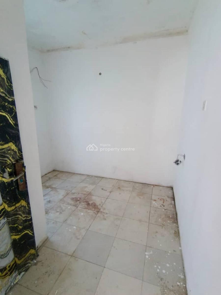 Mid-size Mini Flat with Open Plan Kitchen, Jubril Estate, Olokonla, Ajah, Lagos, Mini Flat (room and Parlour) for Rent