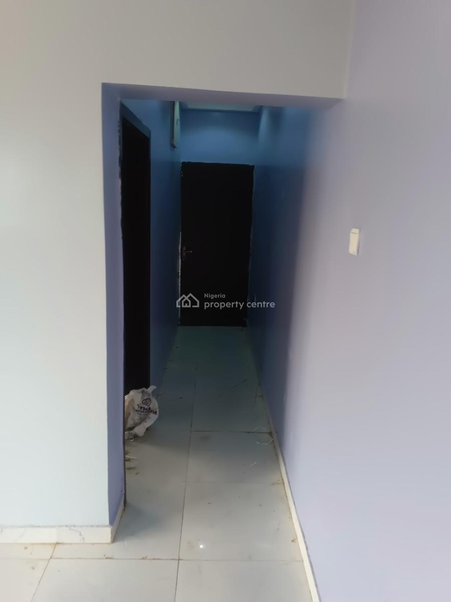 One Bedroom & Parlor (mini Flat).top Floor, Atlantic View Estate, Alpha Beach Road, New-road Bustop, Igbo Efon, Lekki, Lagos, Mini Flat (room and Parlour) for Rent