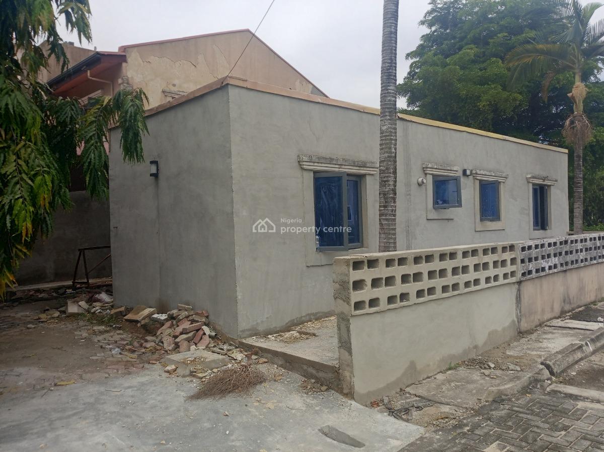 Fully Renovated and Serviced 1 Bedroom Apartment, Manor Gardens, Lekki, Lagos, Mini Flat (room and Parlour) for Rent