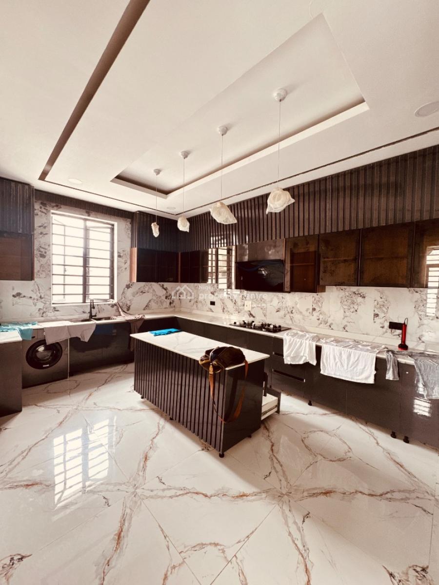 Spacious 5 Bedroom Duplex, Lekki Phase 1, Lekki, Lagos, Detached Duplex for Sale