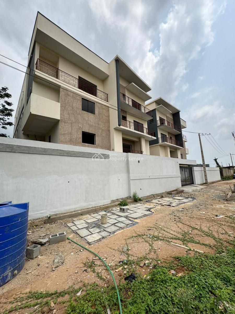 Stunning 4 Bedroom Terrace Duplex with Bq, Obanikoro, Shomolu, Lagos, Terraced Duplex for Sale
