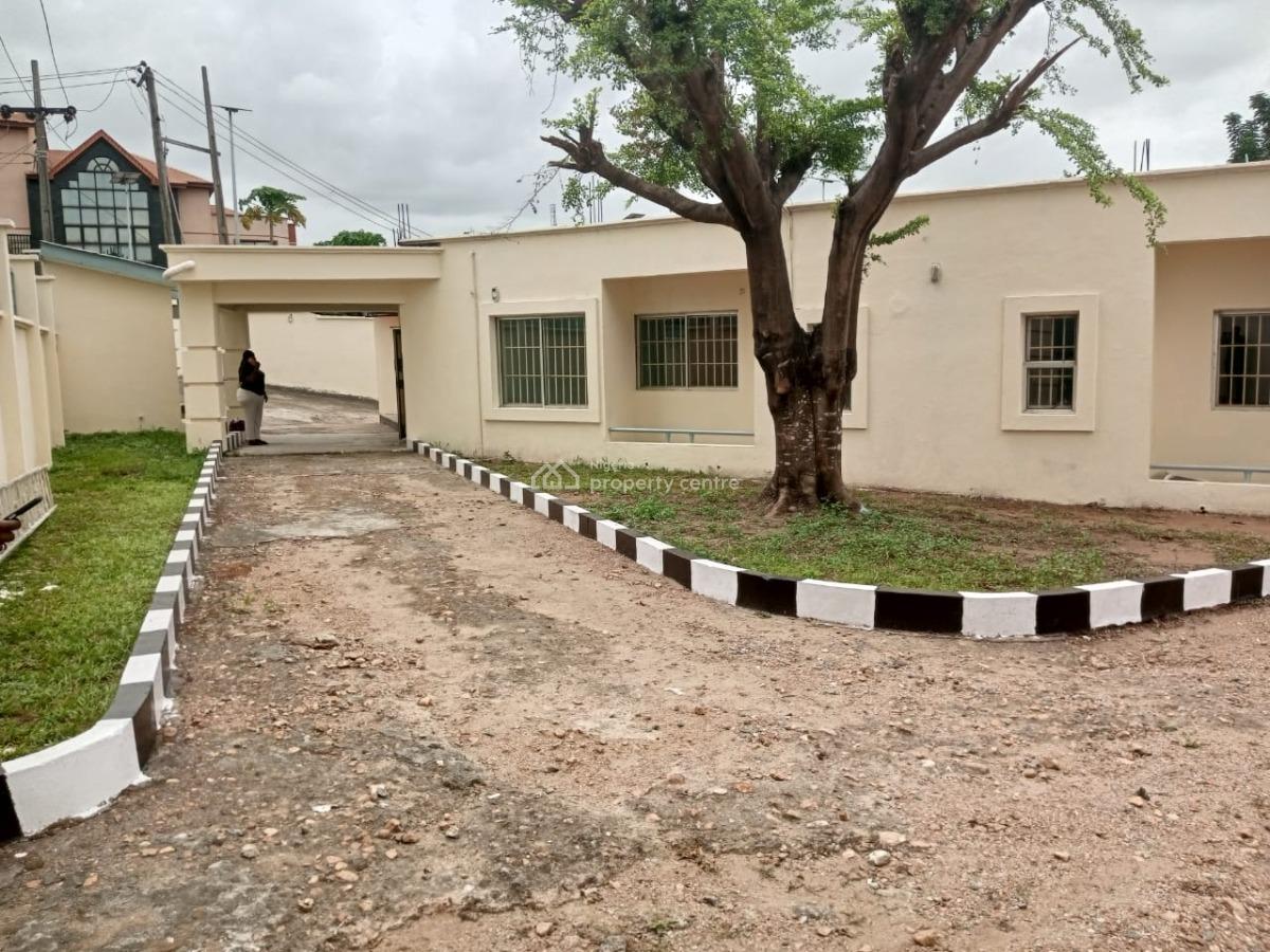 Spacious 6 Bedroom Bungalow, Opebi Ikeja Lagos, Ikeja, Lagos, Detached Bungalow for Rent