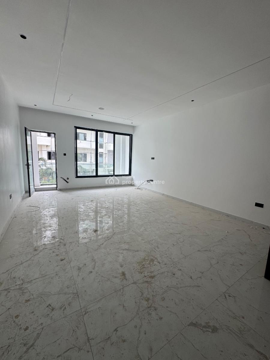 Newly 2 Bedrooms Apartment with Pool and Gym, Lekki Phase 1, Lekki, Lagos, Flat / Apartment for Sale