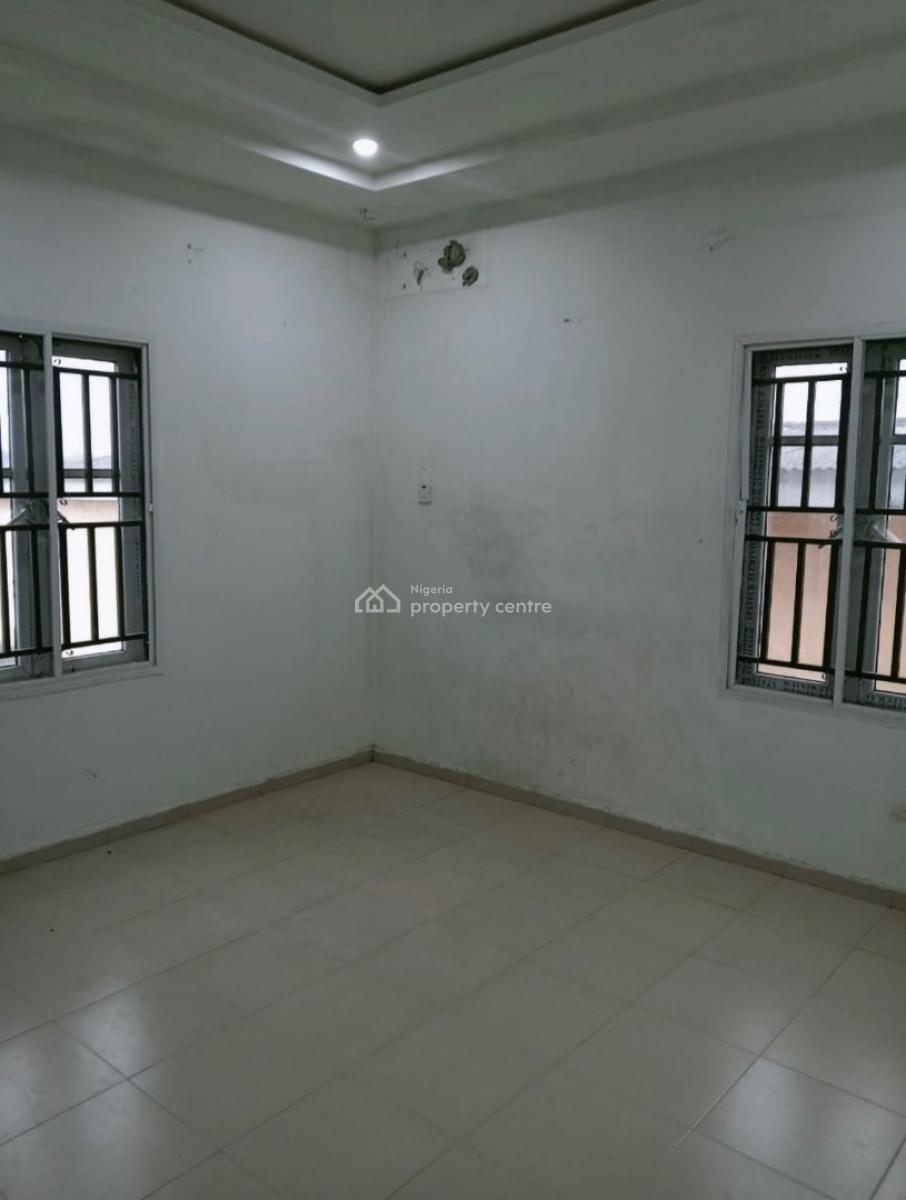 2 Bedroom Flat in a Gated Tarred Street, Olowoira Via Omole Phase2, Olowora, Magodo, Lagos, Flat / Apartment for Rent