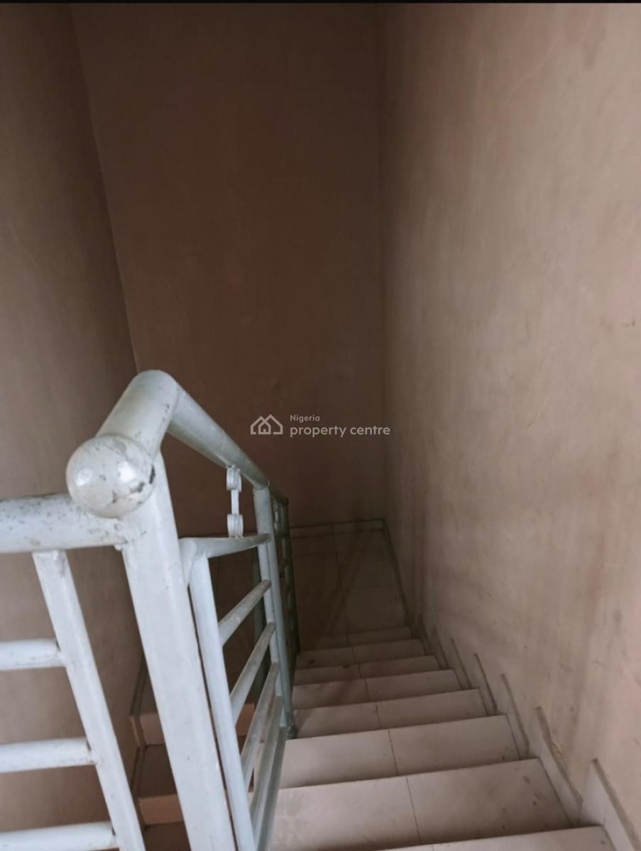 2 Bedroom Flat in a Gated Tarred Street, Olowoira Via Omole Phase2, Olowora, Magodo, Lagos, Flat / Apartment for Rent