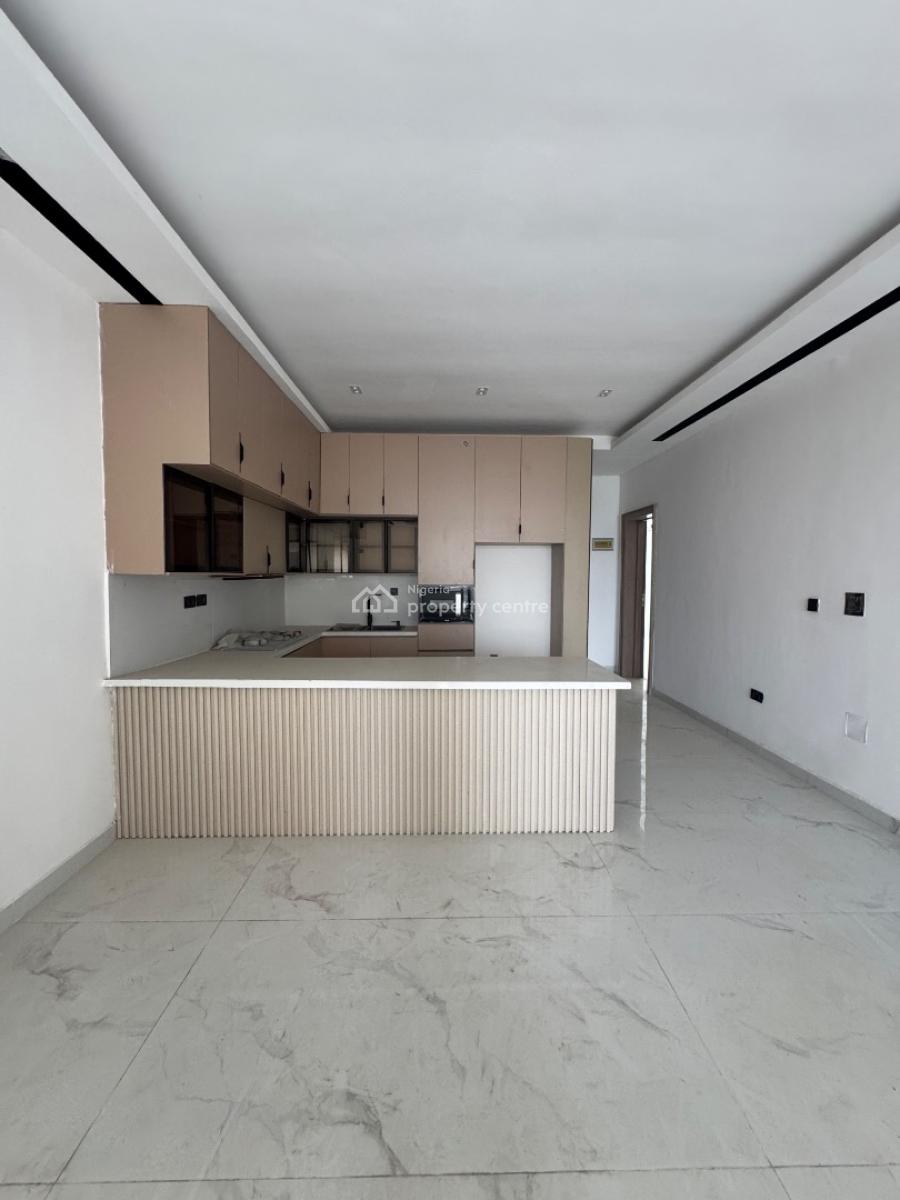 Spacious 2bed Apartment with Pool and Gym, Lekki Phase 1, Lekki, Lagos, Flat / Apartment for Sale