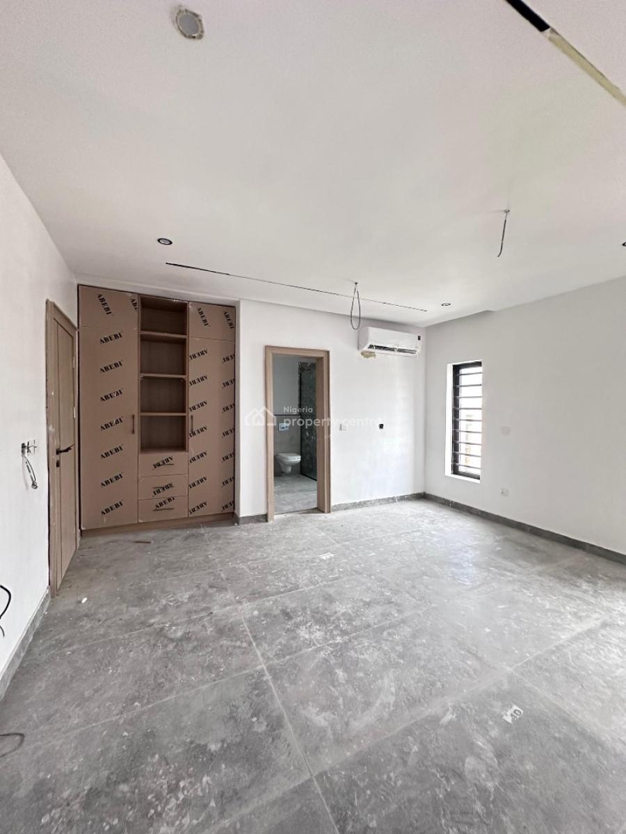 Spacious 5 Bedroom Terrace Duplex with Bq & Elevator, Lekki Phase 1, Lekki, Lagos, Terraced Duplex for Sale