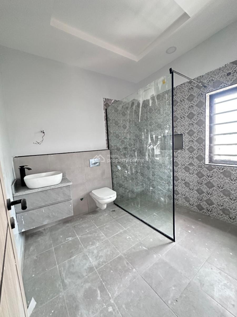 Spacious 5 Bedroom Terrace Duplex with Bq & Elevator, Lekki Phase 1, Lekki, Lagos, Terraced Duplex for Sale
