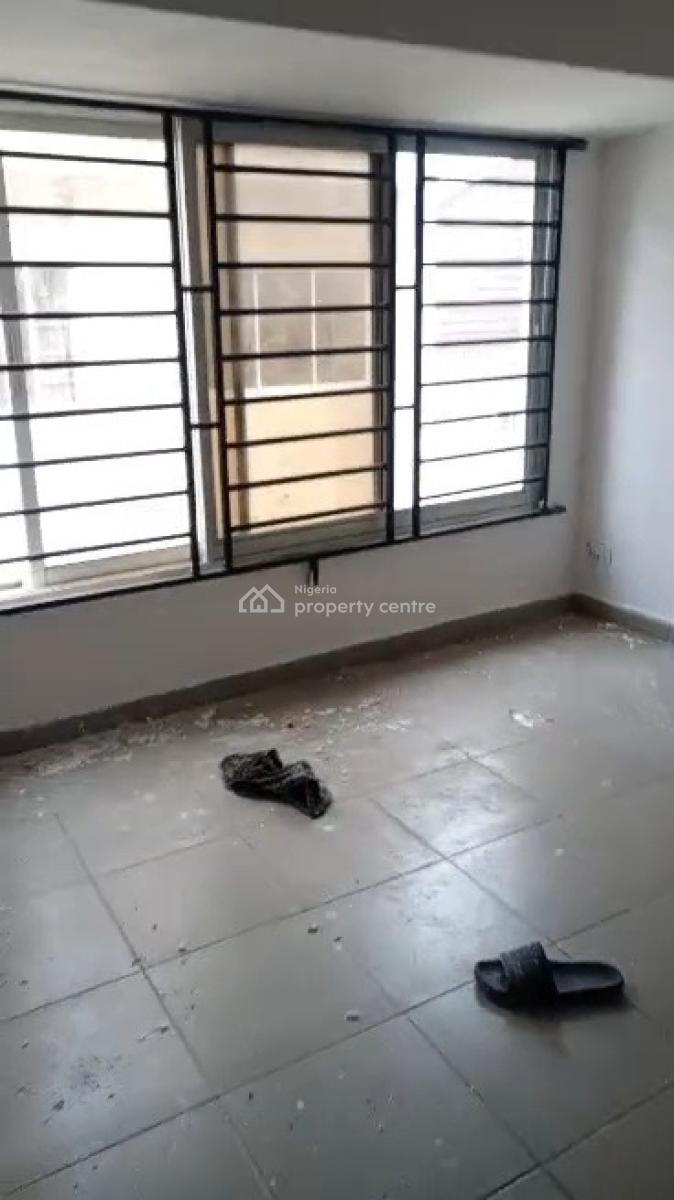 Shared Apartment Available, Ochid Road Lekki, Lekki, Lagos, House for Rent