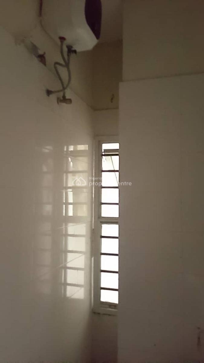 Shared Apartment Available, Ochid Road Lekki, Lekki, Lagos, House for Rent