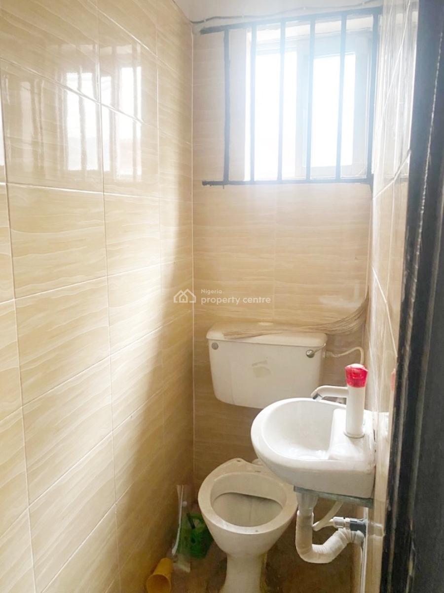 Luxury 2 Bedroom Flat, Omole Phase 1, Ikeja, Lagos, Flat / Apartment for Rent