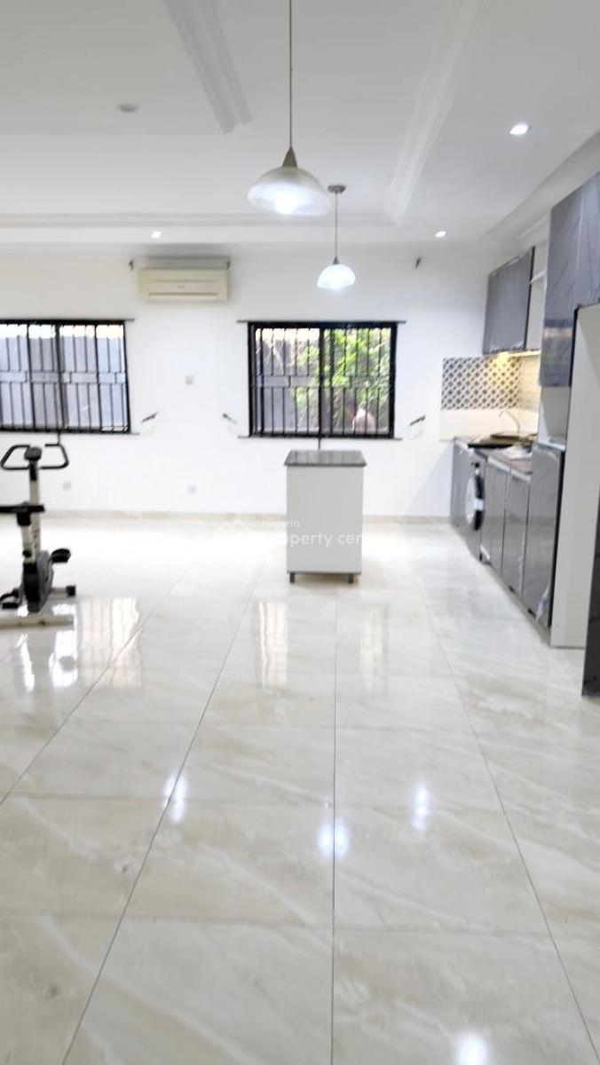 Luxury Renovated 2 Bedroom Flat, Gra Phase 1, Magodo, Lagos, Flat / Apartment for Rent