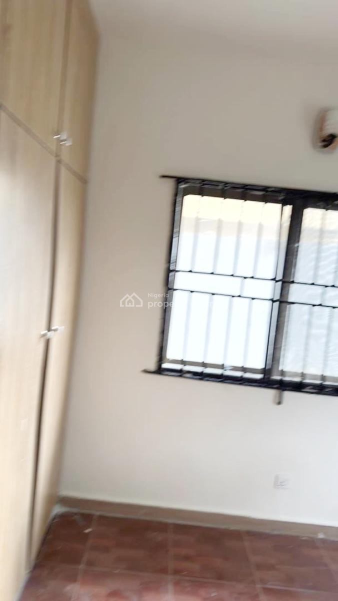 Luxury Renovated 2 Bedroom Flat, Gra Phase 1, Magodo, Lagos, Flat / Apartment for Rent