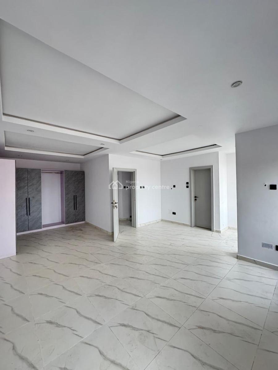 Stunning 4 Bedrooms Terraced Duplex with Bq and Spacious Compound., Obanikoro, Shomolu, Lagos, Terraced Duplex for Sale