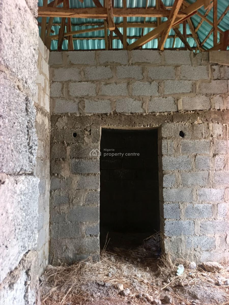3 Bedrooms Semi-detached Bungalow Carcass, Fha (f.h.a), Lugbe District, Abuja, Semi-detached Bungalow for Sale