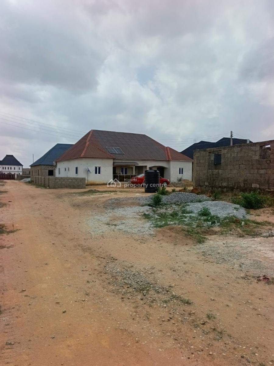 3 Bedrooms Semi-detached Bungalow Carcass, Fha (f.h.a), Lugbe District, Abuja, Semi-detached Bungalow for Sale