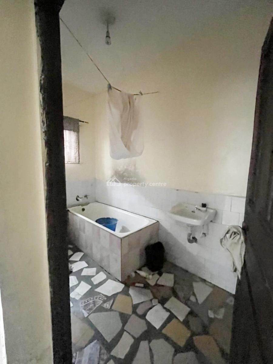 Luxury 2 Bedroom Flat, Gra Phase 1, Magodo, Lagos, Flat / Apartment for Rent
