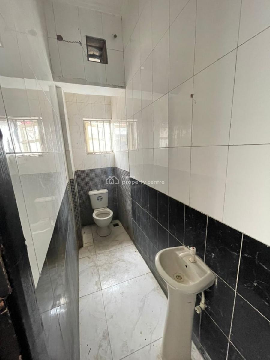 Self Service Front Shop Space, Lekki Phase 1, Lekki, Lagos, Shop for Rent