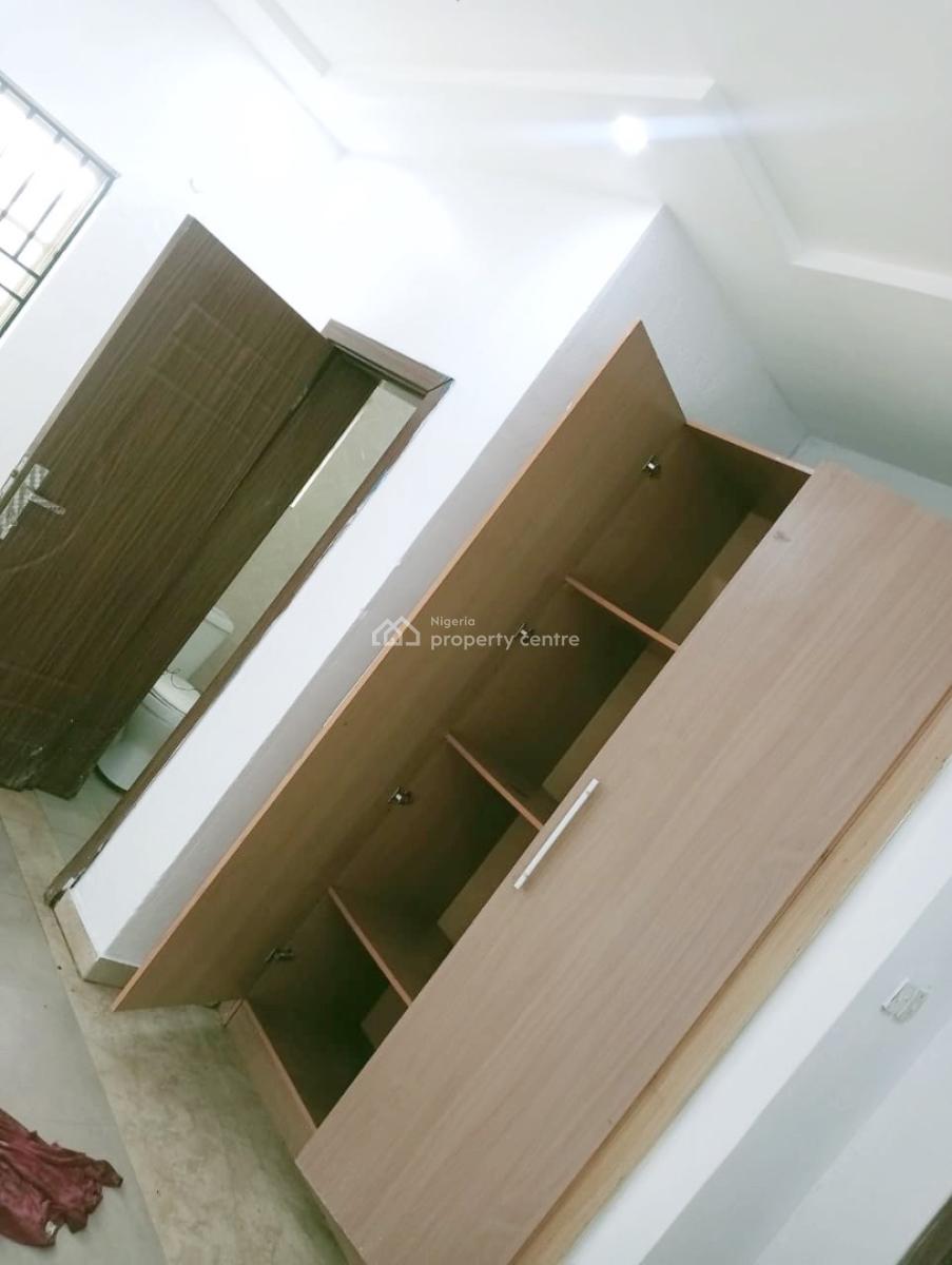 Luxury 2 Bedroom Flat, Olowora, Omole Phase 2, Ikeja, Lagos, Flat / Apartment for Rent