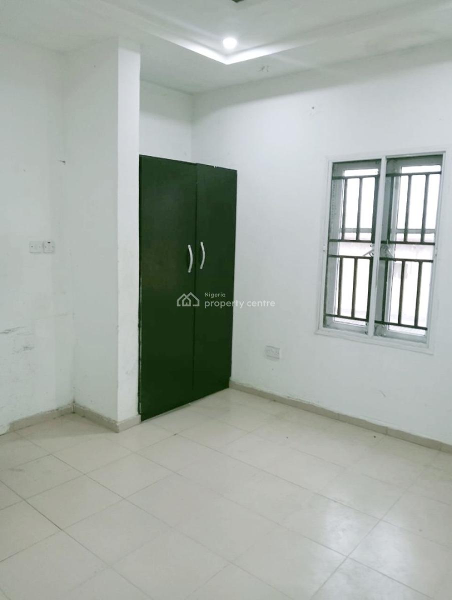 Luxury 2 Bedroom Flat, Olowora, Omole Phase 2, Ikeja, Lagos, Flat / Apartment for Rent