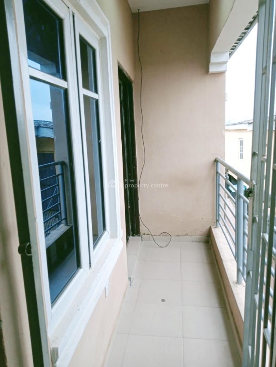 Luxury 2 Bedroom Flat, Olowora, Omole Phase 2, Ikeja, Lagos, Flat / Apartment for Rent