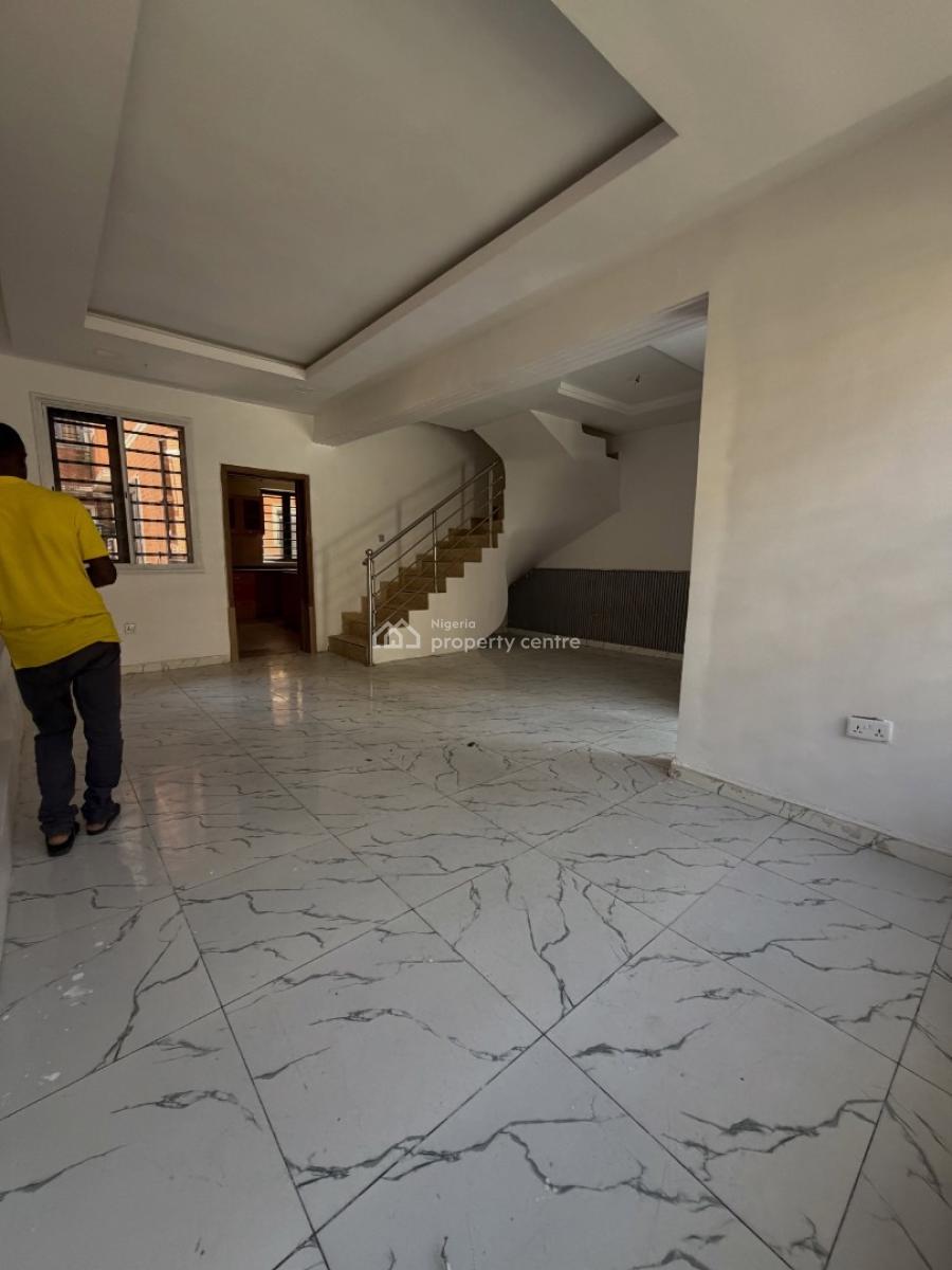 Spacious 4 Bedroom Terrace Duplex with Bq, Osapa, Lekki, Lagos, Terraced Duplex for Rent