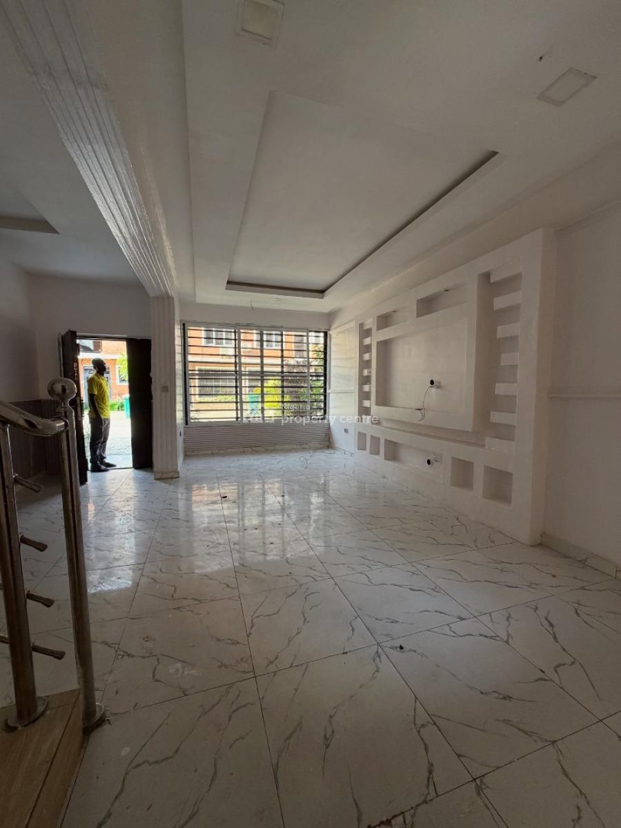 Spacious 4 Bedroom Terrace Duplex with Bq, Osapa, Lekki, Lagos, Terraced Duplex for Rent