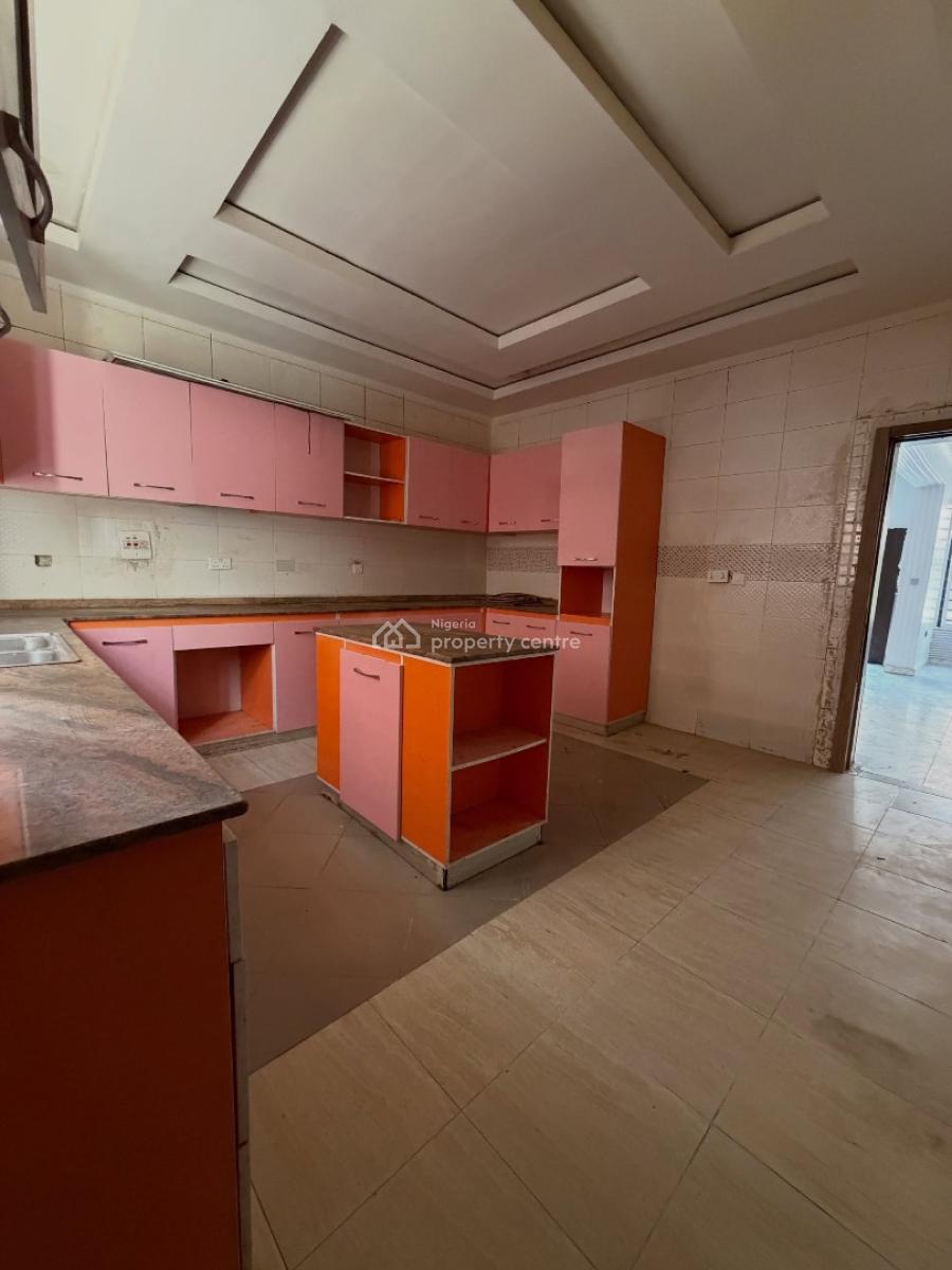 Spacious 4 Bedroom Terrace Duplex with Bq, Osapa, Lekki, Lagos, Terraced Duplex for Rent