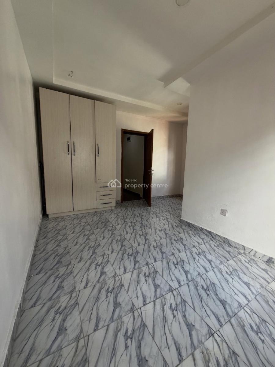 Spacious 4 Bedroom Terrace Duplex with Bq, Osapa, Lekki, Lagos, Terraced Duplex for Rent