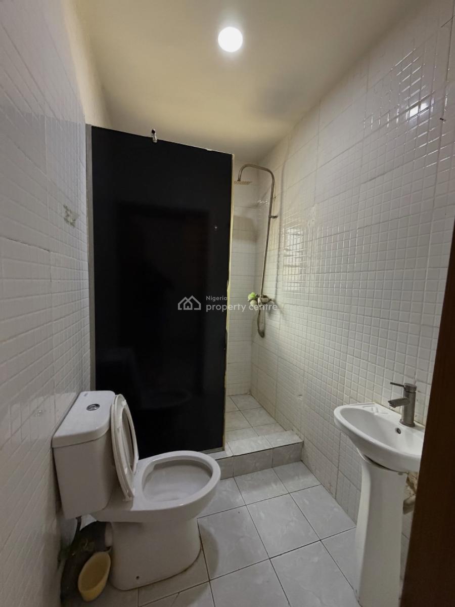 Spacious 4 Bedroom Terrace Duplex with Bq, Osapa, Lekki, Lagos, Terraced Duplex for Rent
