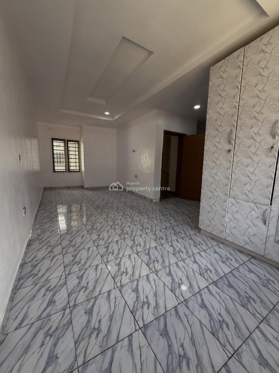 Spacious 4 Bedroom Terrace Duplex with Bq, Osapa, Lekki, Lagos, Terraced Duplex for Rent