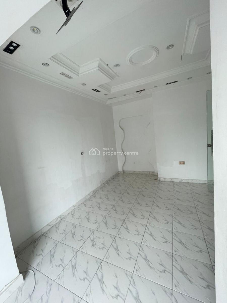 Self Service Front Shop Space, Lekki Phase 1, Lekki, Lagos, Shop for Rent