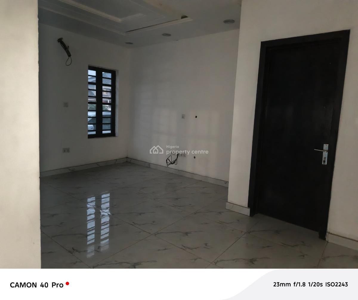 4bed Semi Detached Terrace, Okupe Estate, Maryland, Lagos, Terraced Duplex for Sale