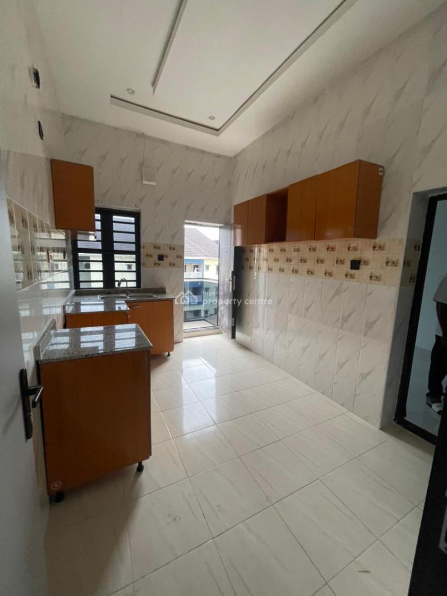 Standard 2 Bedroom Apartment, Sangotedo, Ajah, Lagos, Flat / Apartment for Rent