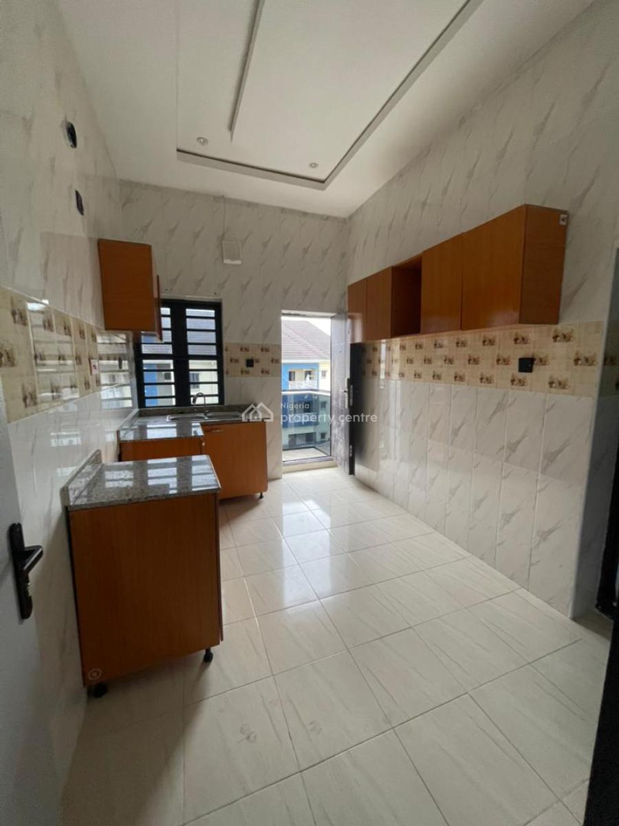 Standard 2 Bedroom Apartment, Sangotedo, Ajah, Lagos, Flat / Apartment for Rent