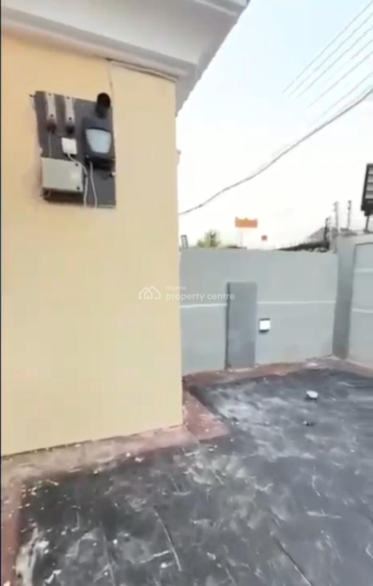 Luxury 3 Bedroom Penthouse, Abraham Adesanya Estate, Ajah, Lagos, House for Sale