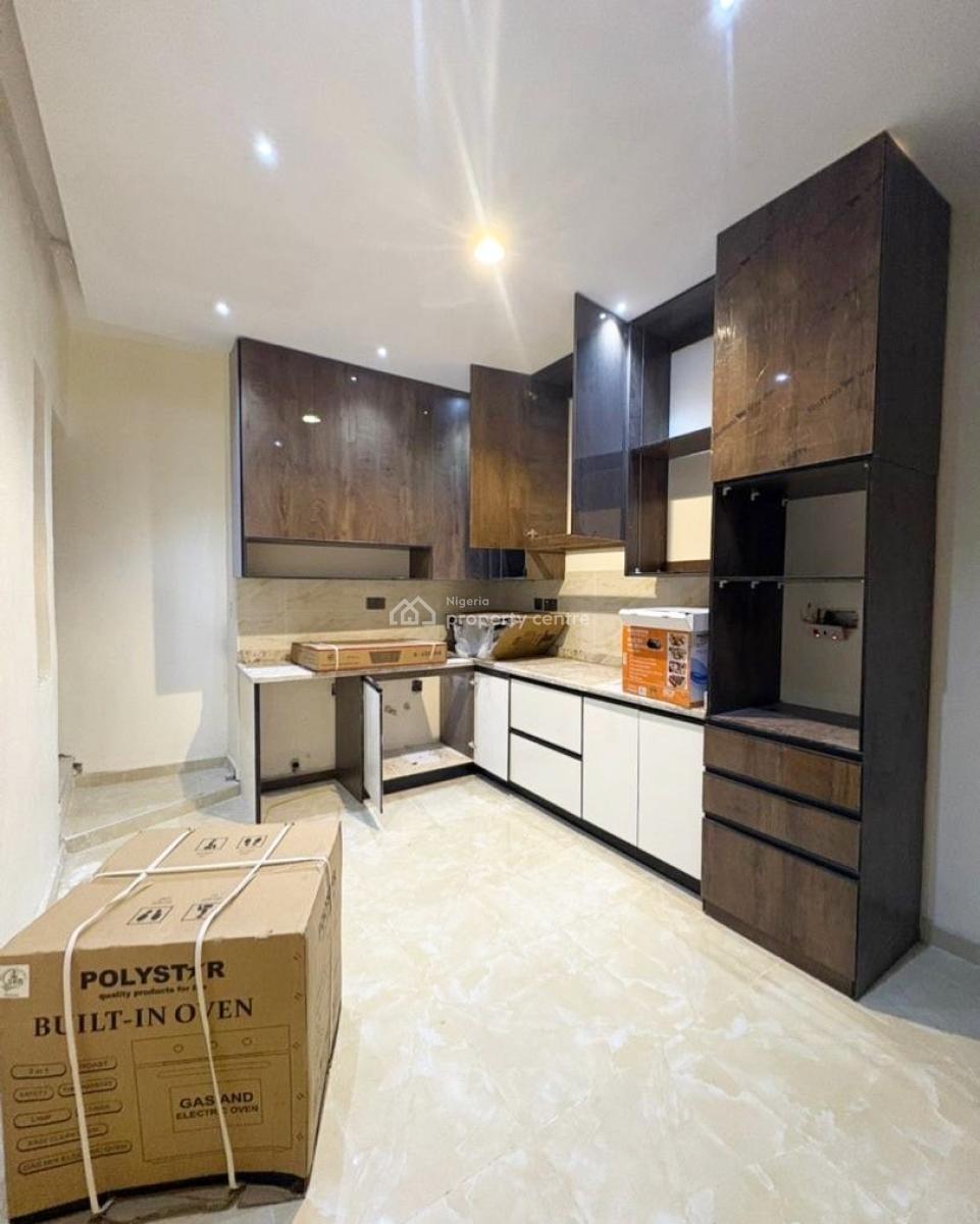 4 Bedroom Semi Detached Duplex with Bq, Ologolo, Lekki, Lagos, Semi-detached Duplex for Rent