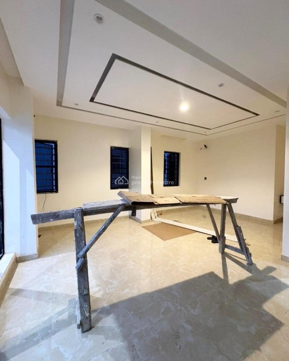 4 Bedroom Semi Detached Duplex with Bq, Ologolo, Lekki, Lagos, Semi-detached Duplex for Rent