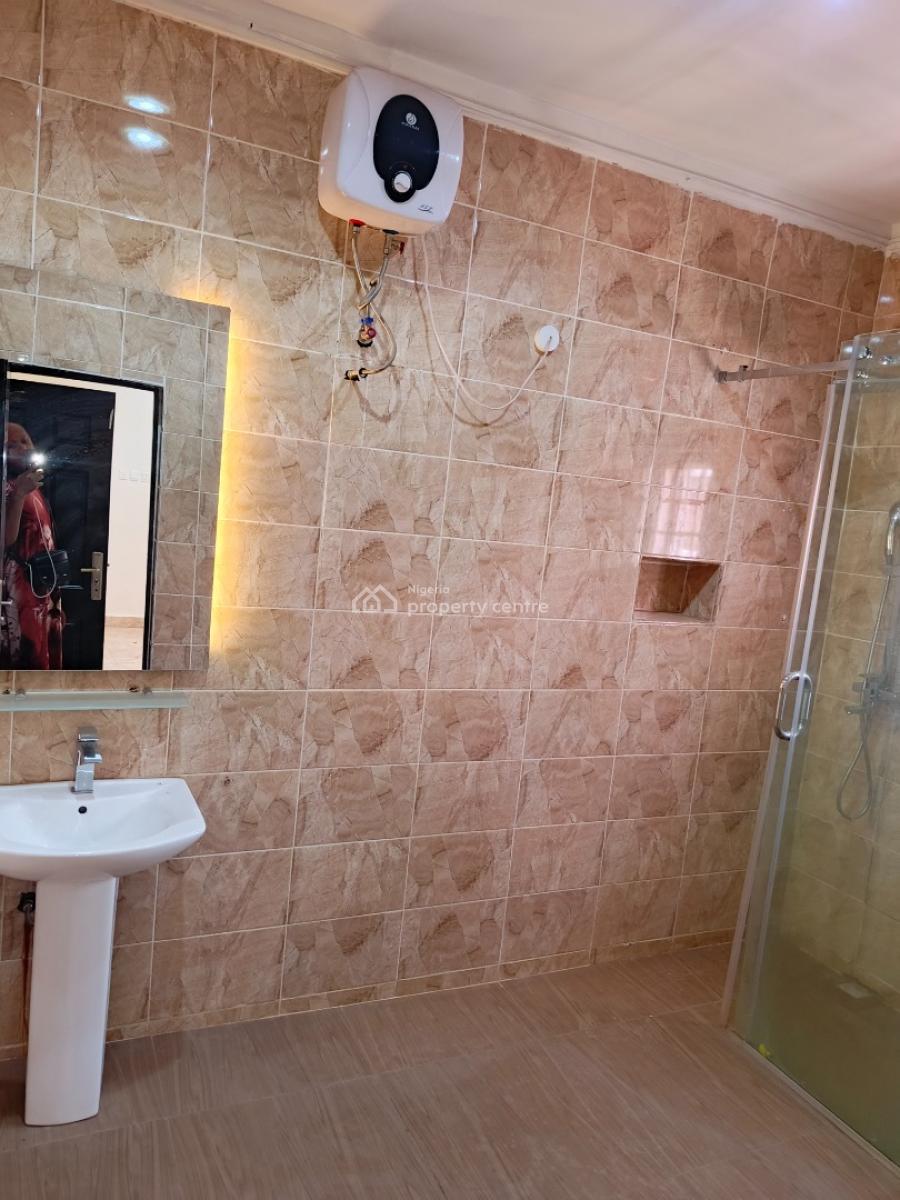 Well Finished 3 Bedroom Flat in a Serene Environment(first Floor), Katampe, Katampe (main), Katampe, Abuja, Flat / Apartment for Rent