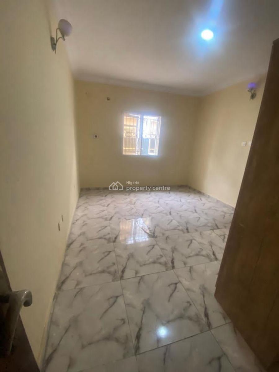 Beautiful and Well Maintained 2 Bedroom Apartment Upstairs, Otunla By Golf Road, Lakowe, Ibeju Lekki, Lagos, Flat / Apartment for Rent