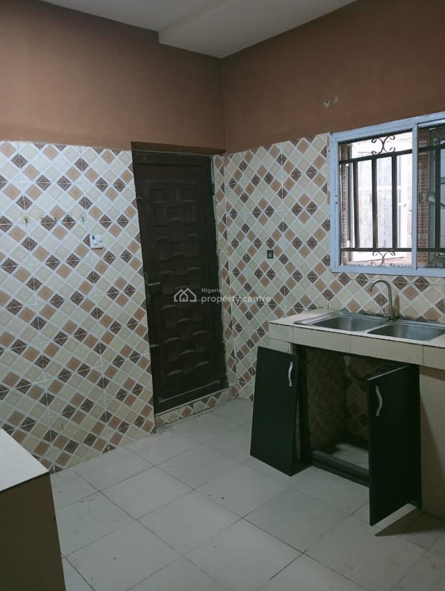 Luxury 2 Bedroom Flat, Gra Phase 1, Magodo, Lagos, Flat / Apartment for Rent