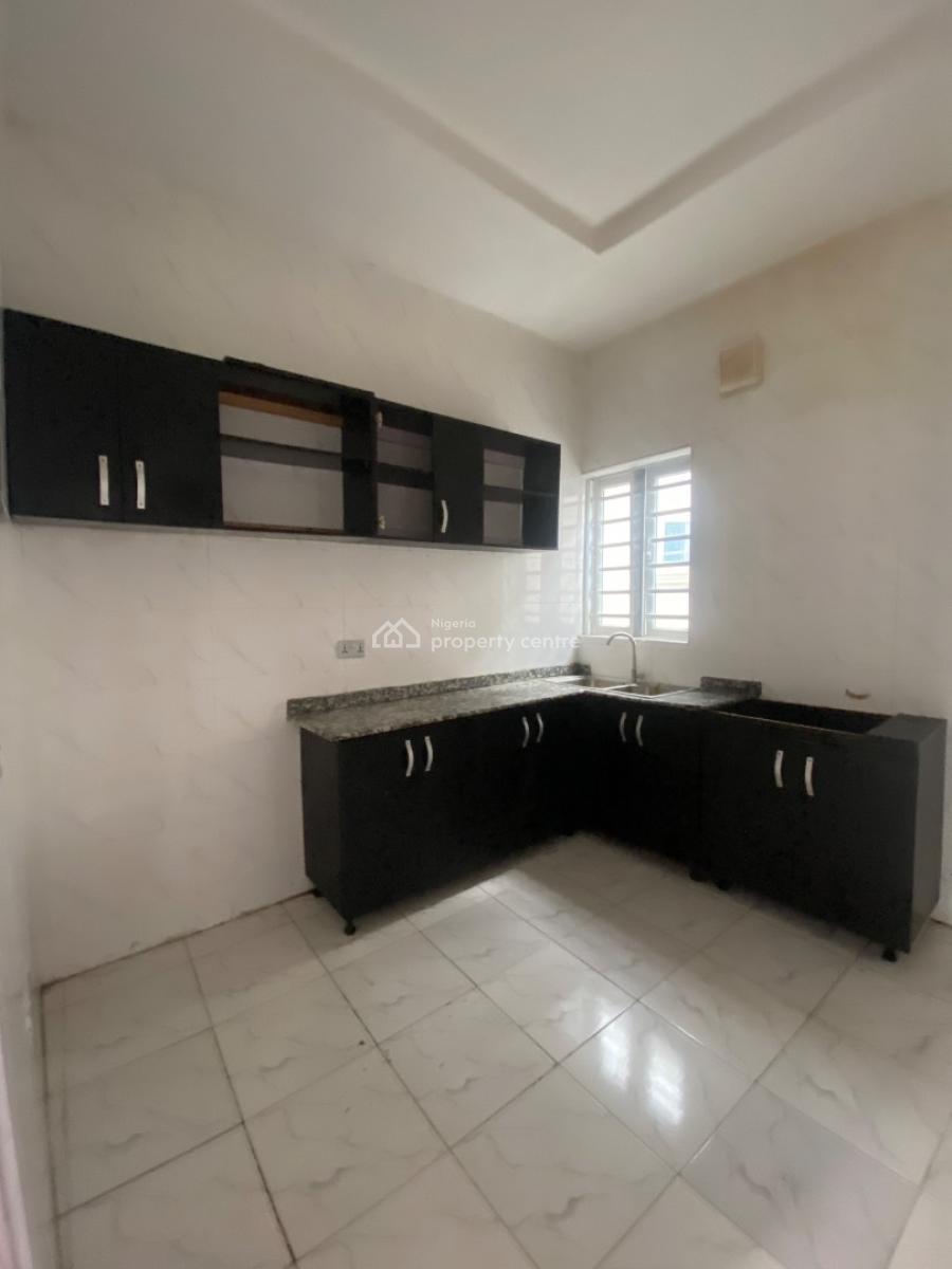 Lovely Clean 2 Bedroom Flat, Eleganza Toll Gate Lekki Lagos, Inside Secured Estate, Lekki, Lagos, Flat / Apartment for Rent