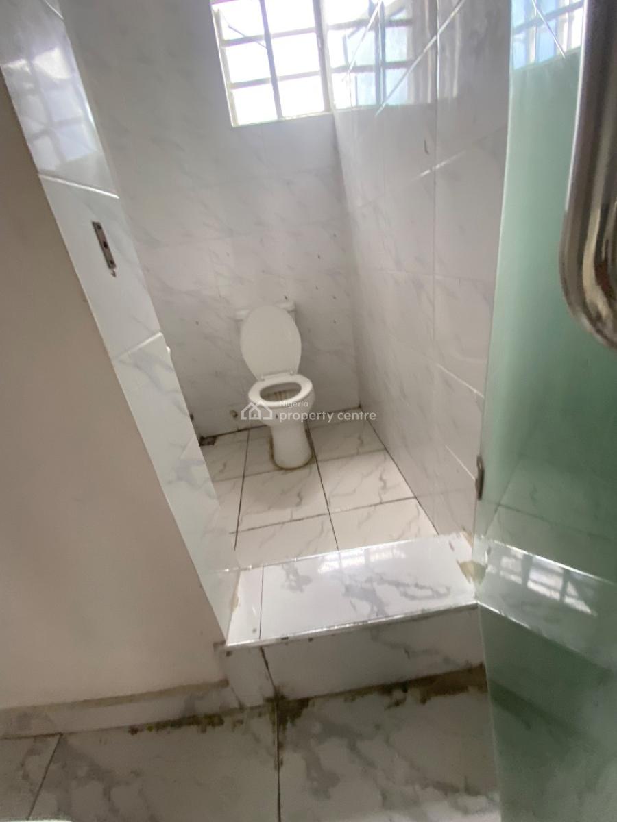 Lovely Clean 2 Bedroom Flat, Eleganza Toll Gate Lekki Lagos, Inside Secured Estate, Lekki, Lagos, Flat / Apartment for Rent