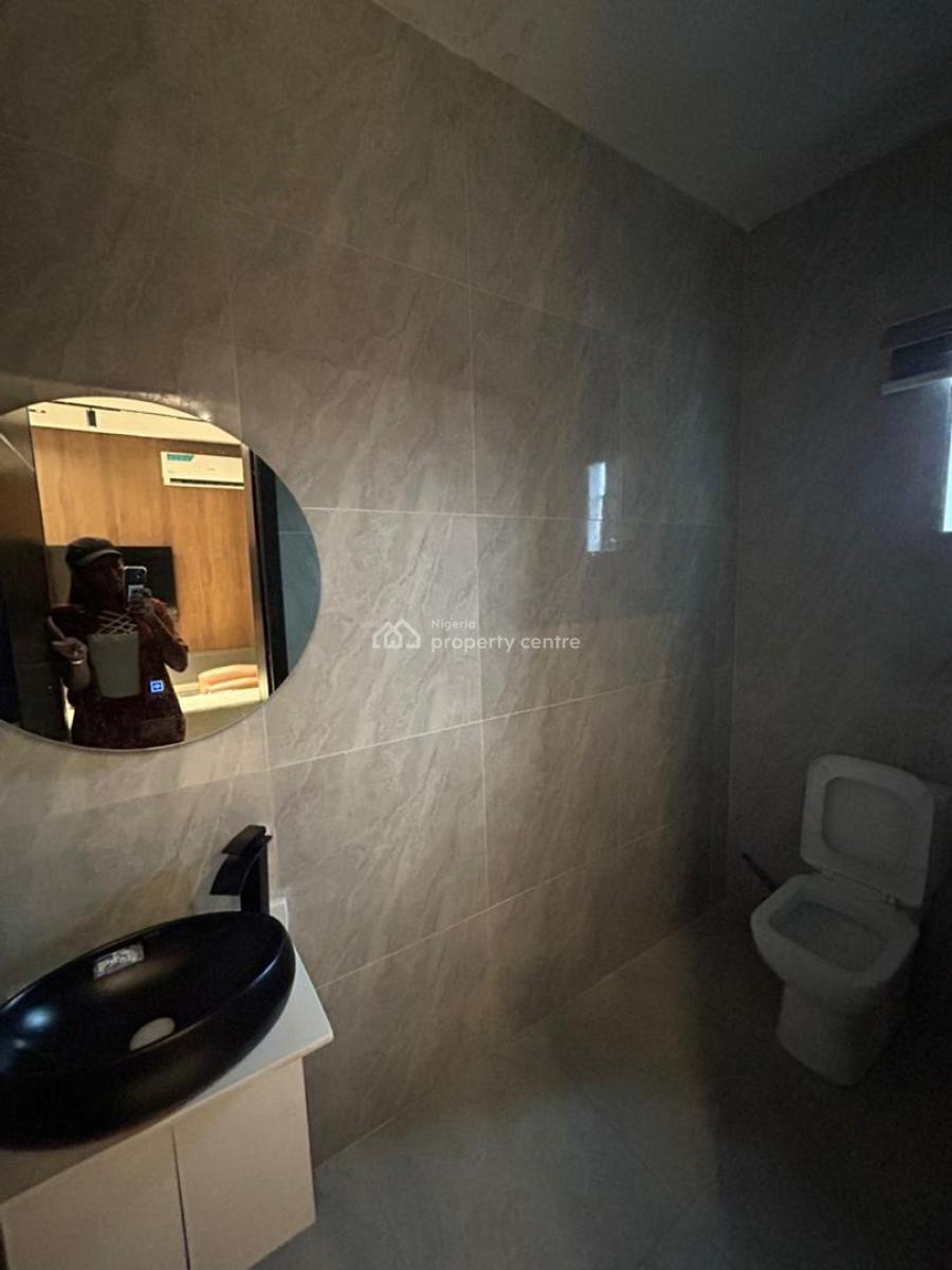 2 Bedroom Apartment, Ilasan, Lekki, Lagos, Flat / Apartment for Sale