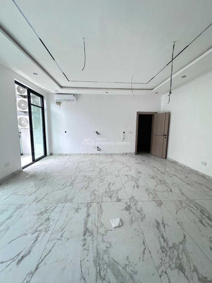 Spacious 5 Bedroom Terrace Duplex with Bq &elevator, Lekki Phase 1, Lekki, Lagos, Detached Duplex for Sale